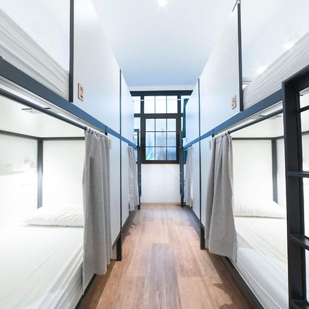 Koba Hostel Сан Себастиан Екстериор снимка