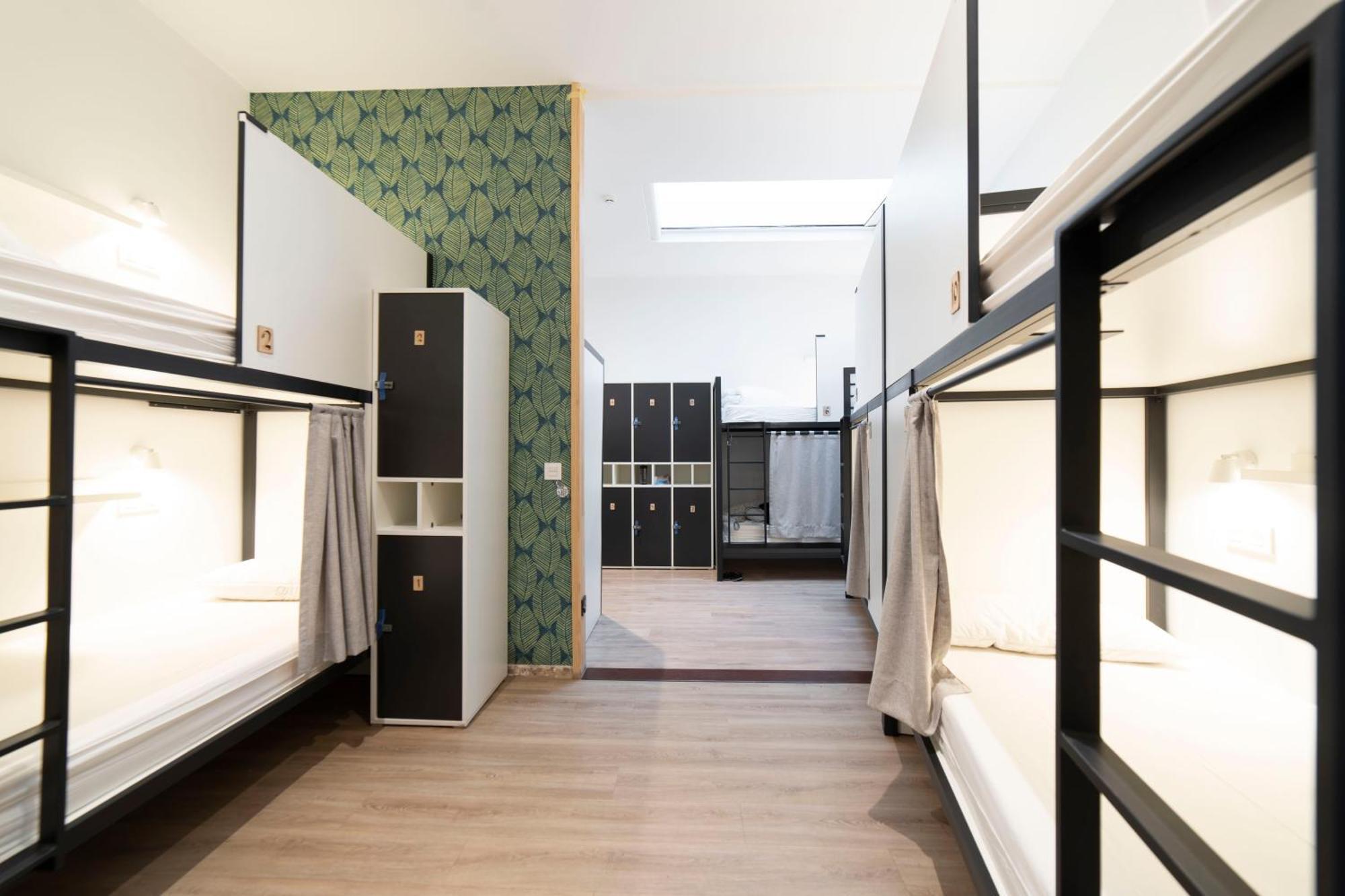 Koba Hostel Сан Себастиан Екстериор снимка